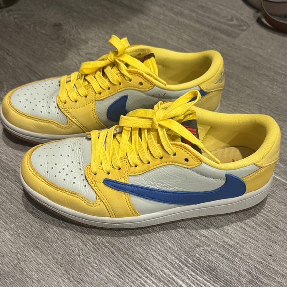 Travis Scott x Air Jordan 1 Retro Low OG SP "Canary" sneakers. 👟 💙💛 - Picture 1 of 7